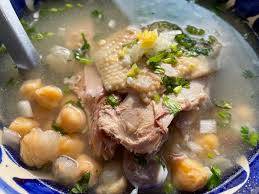 Caldo de gallina